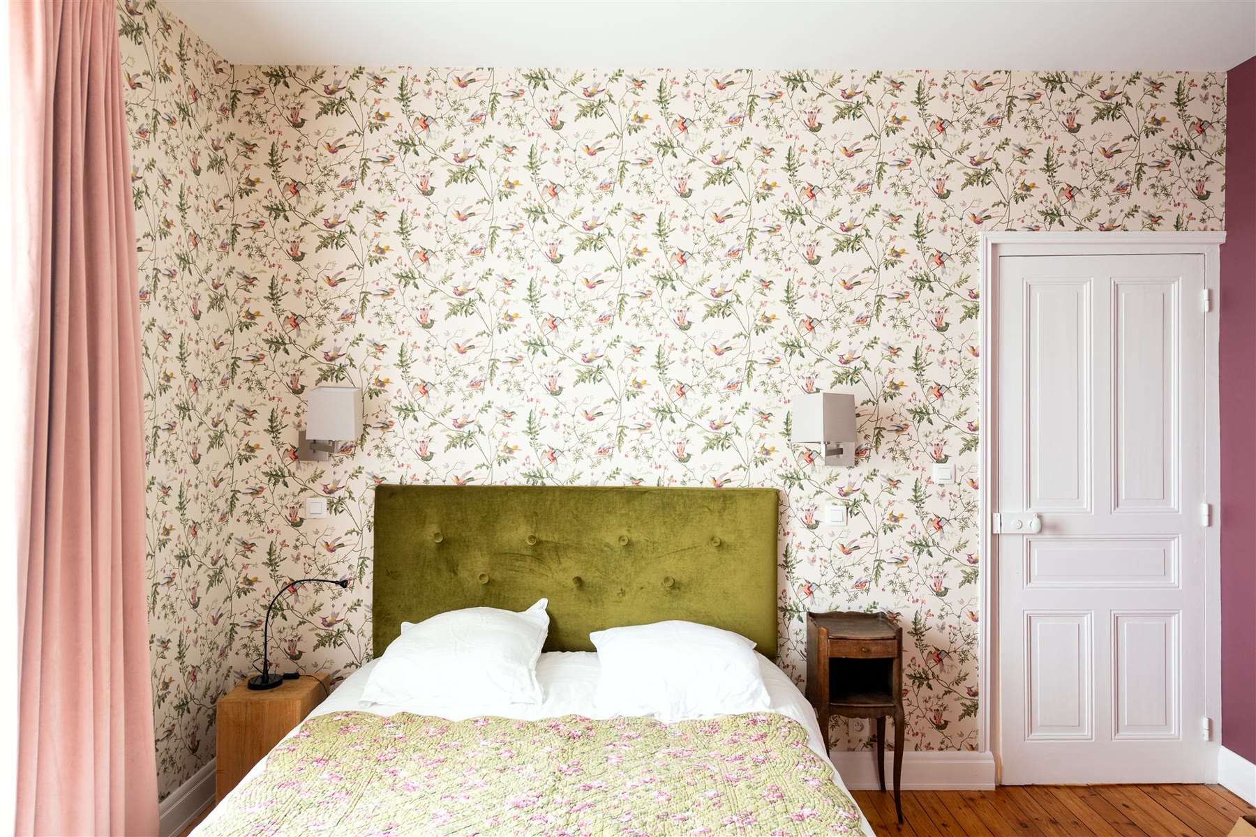 Chambre — papier peint fleuri — papier peint à Vannes